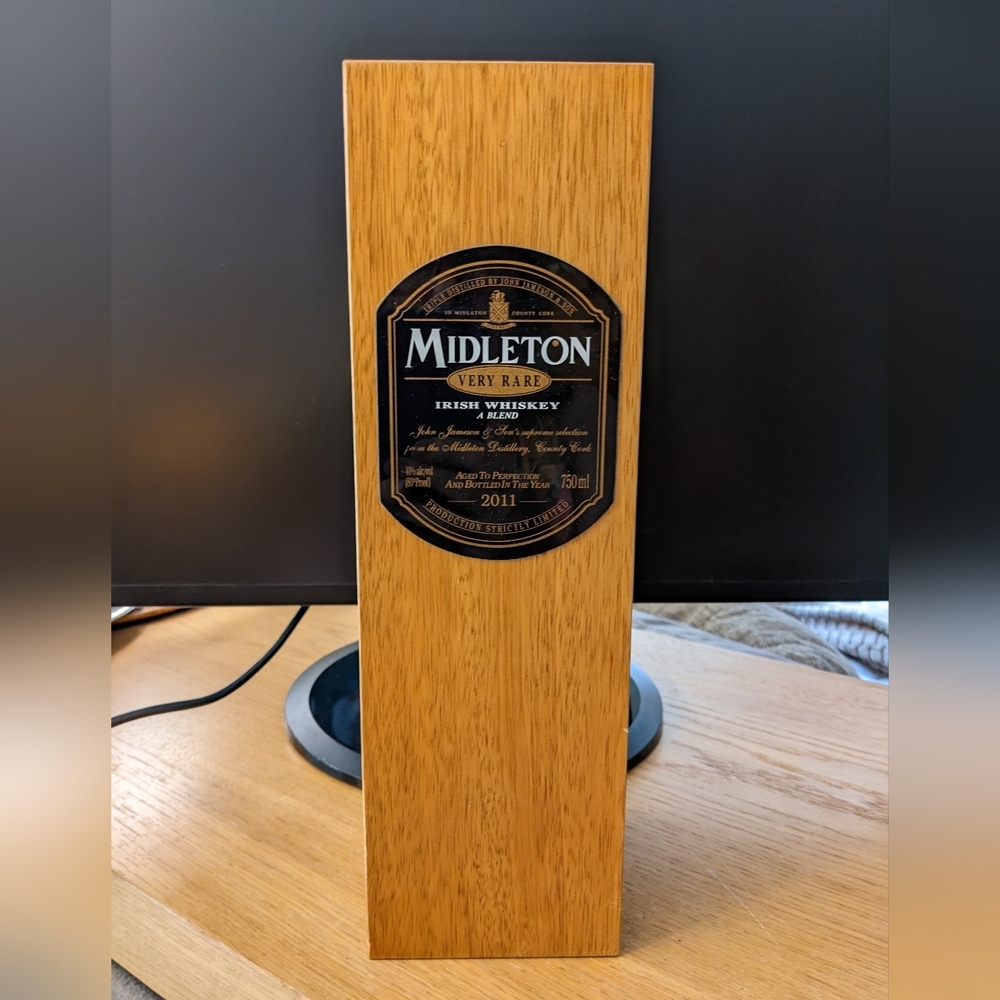 Irish Whiskey 2011 Presentation Wood Collectible Box Only Midleton Very Rare